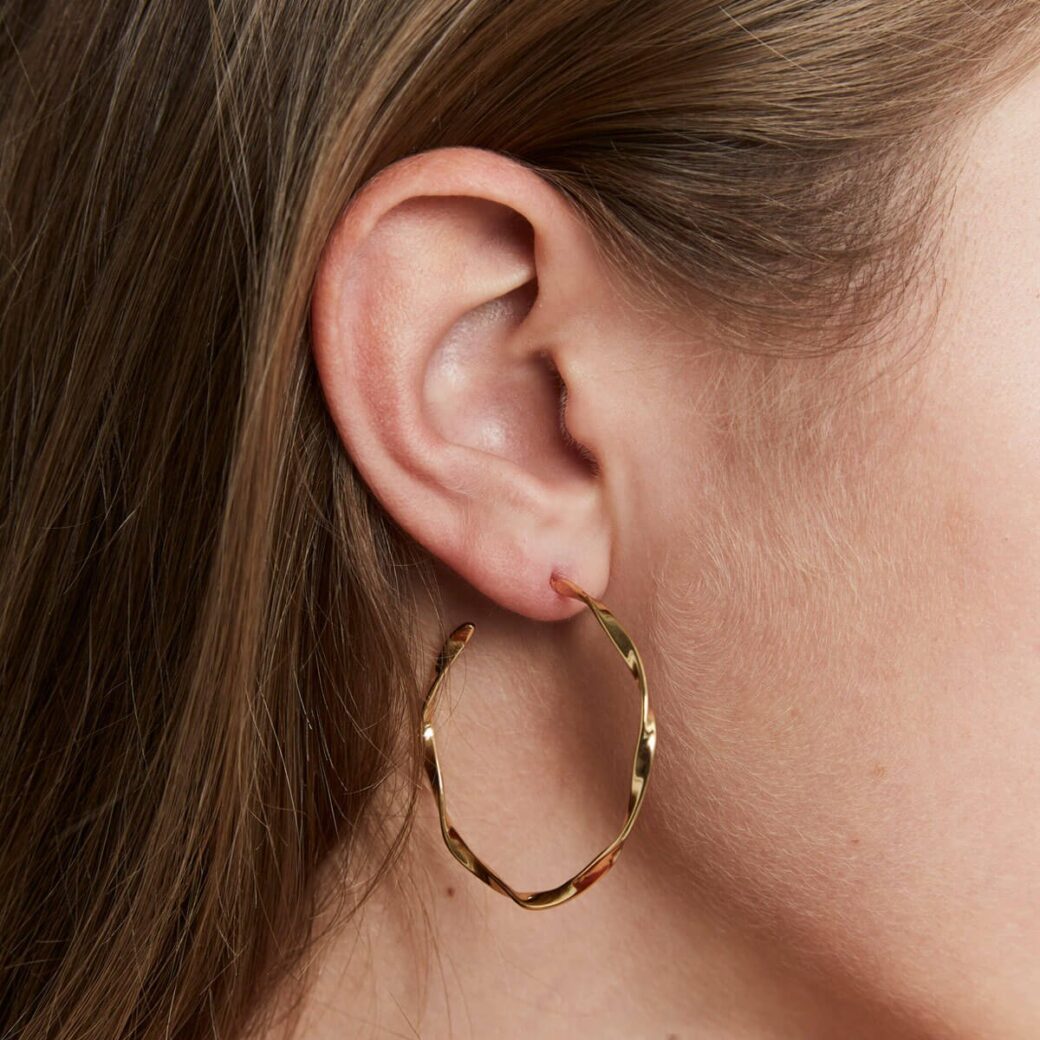 Rosefield - Twisted hoop gold - korvakorut kullattu-222188