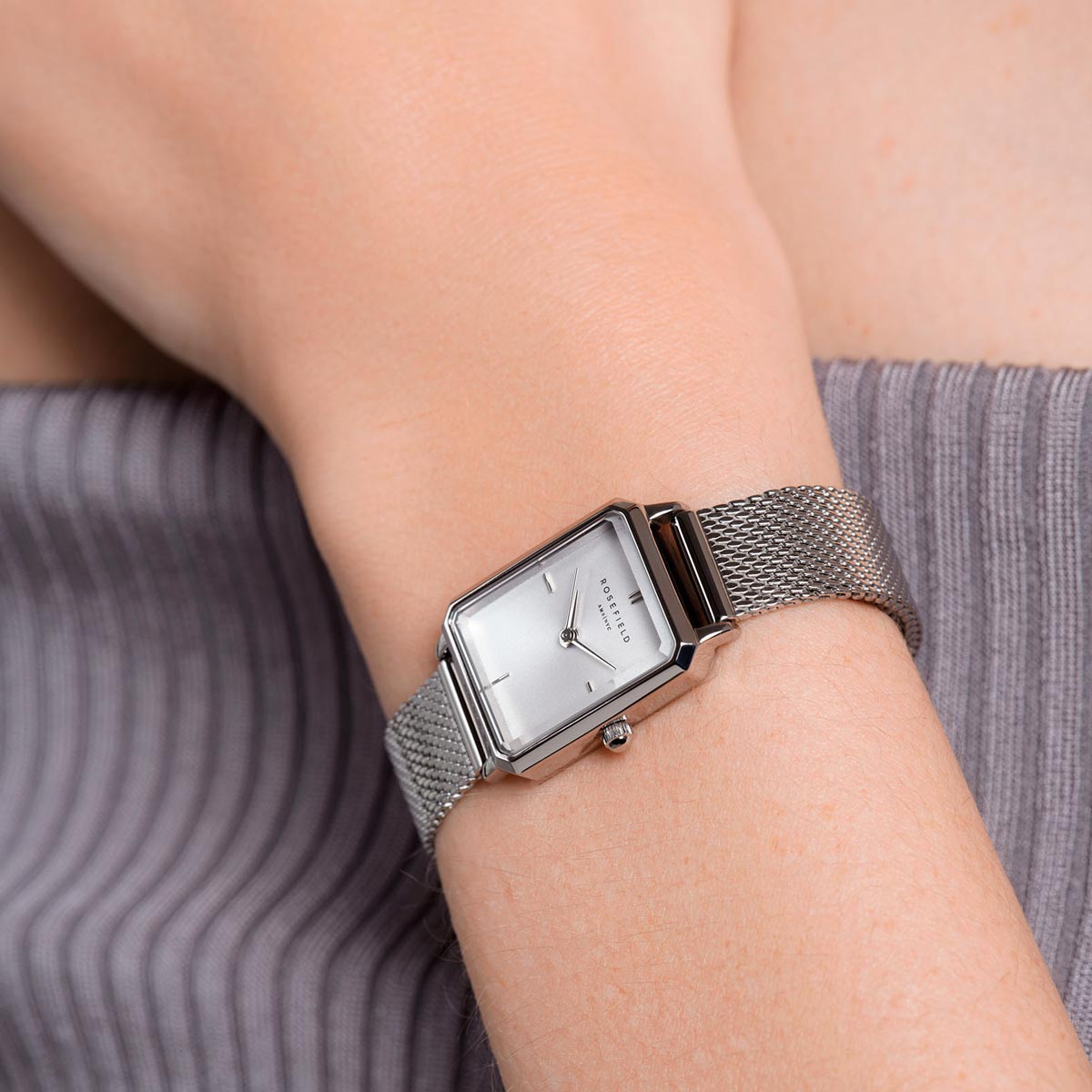 Rosefield - The Octagon XS - Hõbedast võrk käevõru, valge taustaga - Image 2