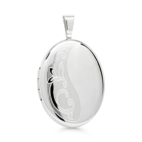 Hopeamedaljonki ovaali 20mm kaiverruksella